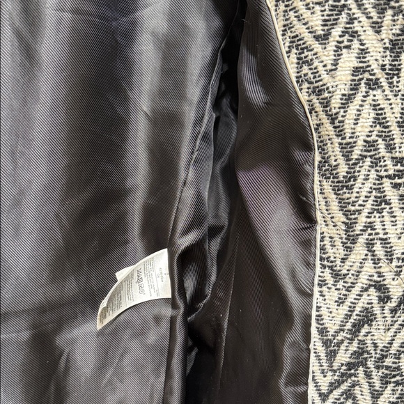 Banana Republic Black and White Chevron Blazer - Picture 8 of 16